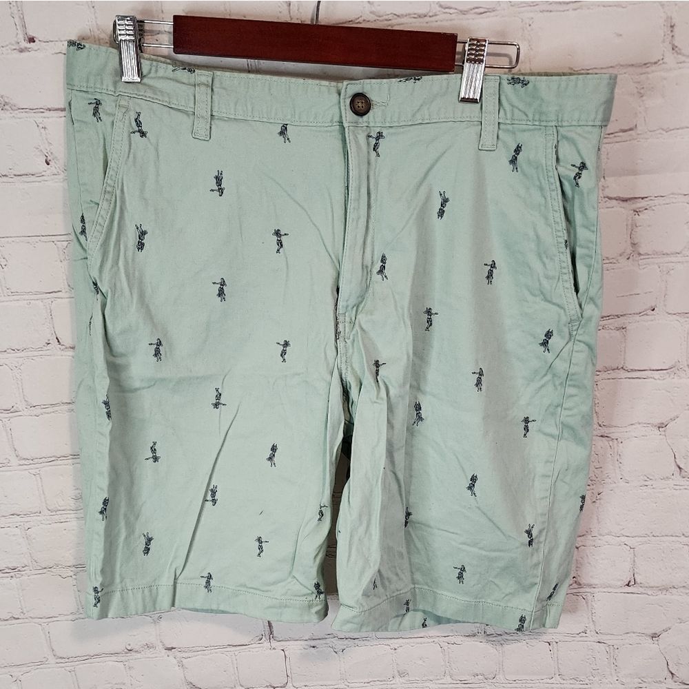 Men's George flant front shorts, size 36